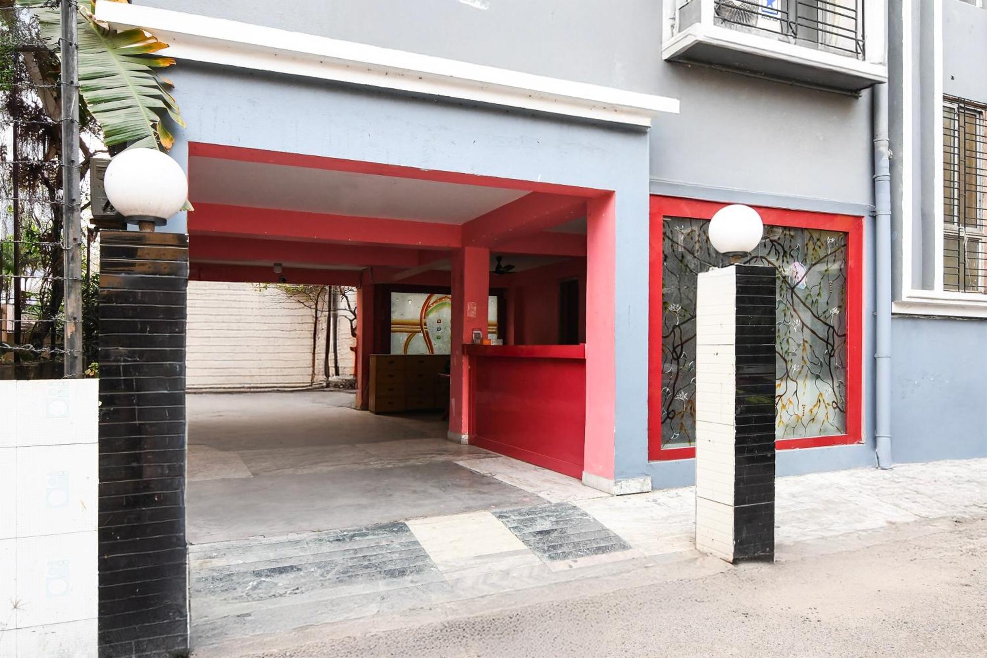 Hotel O Survey Park Jadabpur Exterior photo