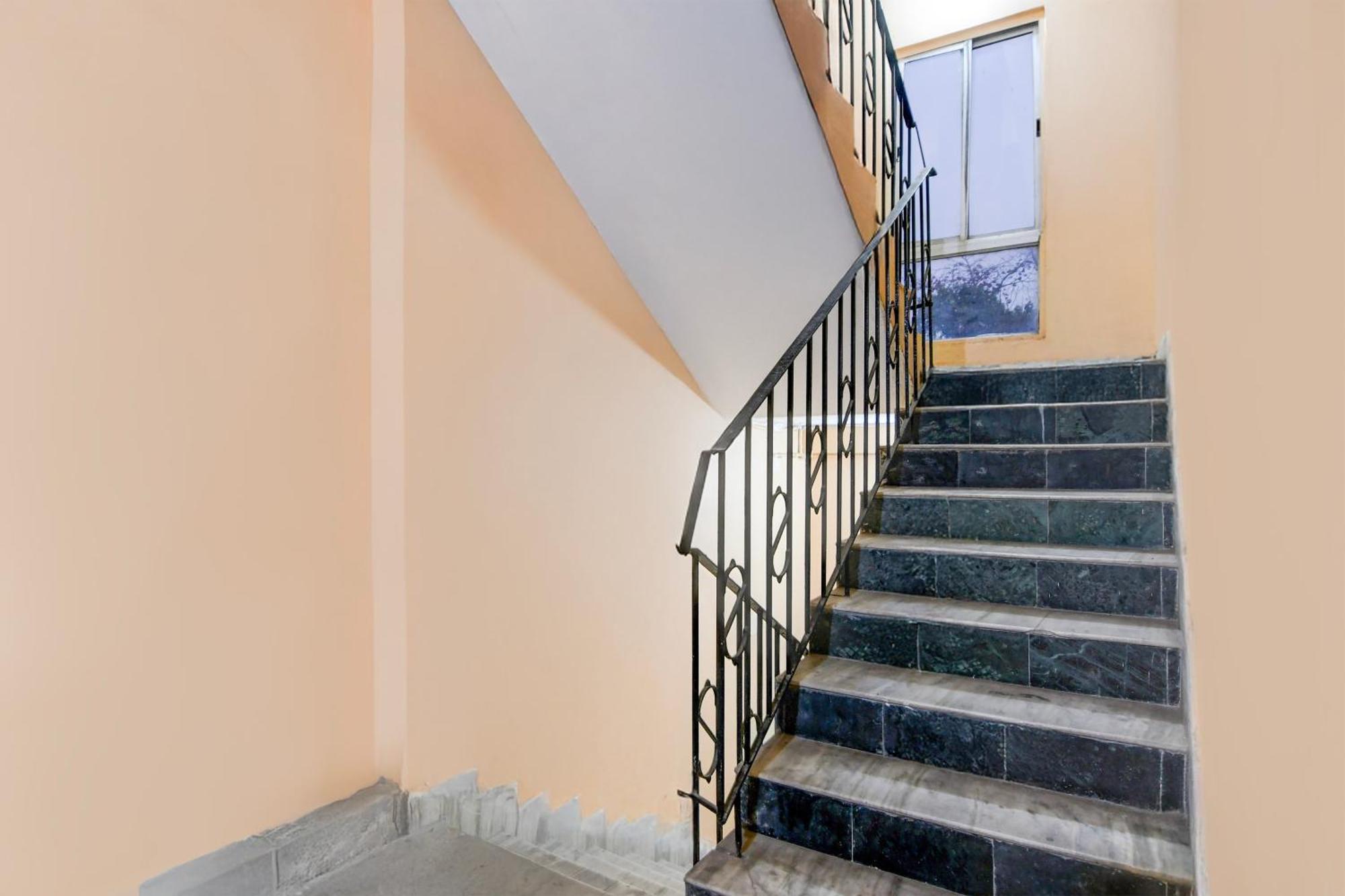 Hotel O Survey Park Jadabpur Exterior photo
