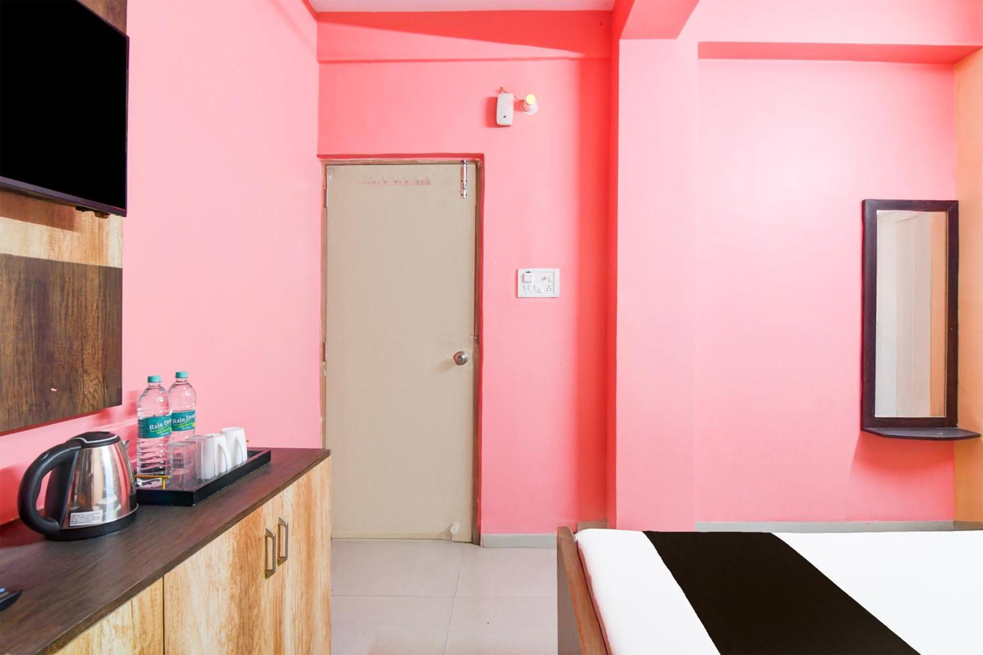Hotel O Survey Park Jadabpur Exterior photo