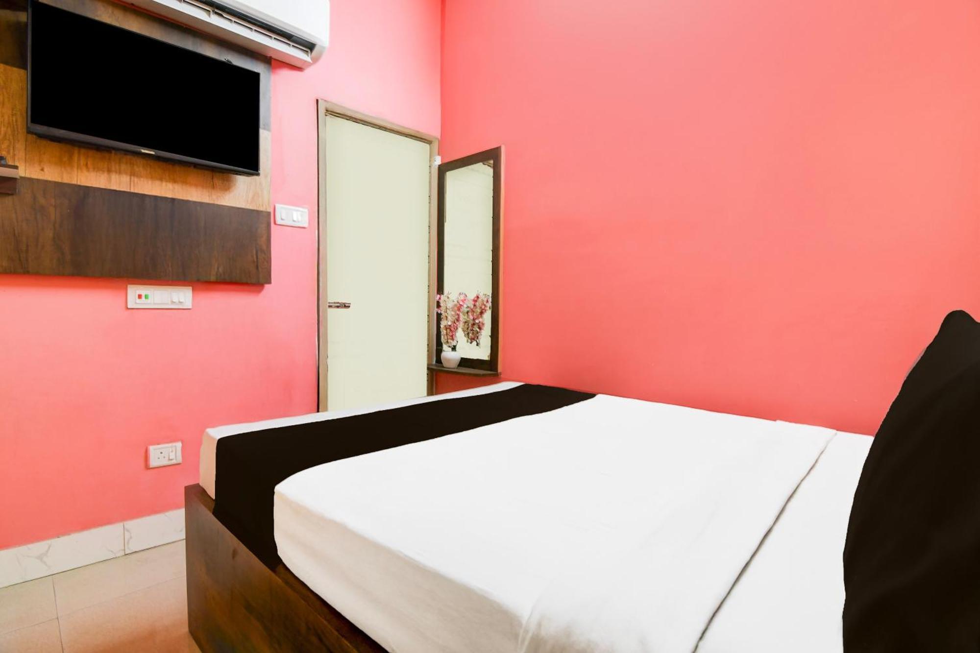 Hotel O Survey Park Jadabpur Exterior photo